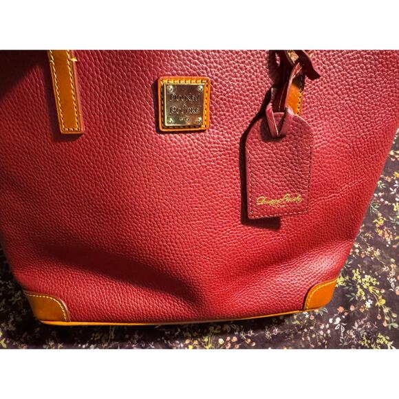 Dooney and Bourke two-tone pebble, leather tote - Picture 3 of 9